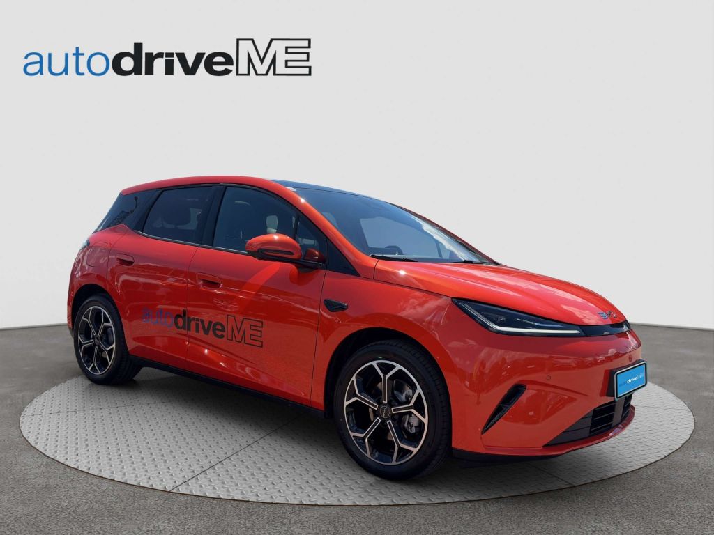 BYD Dolphin Surf