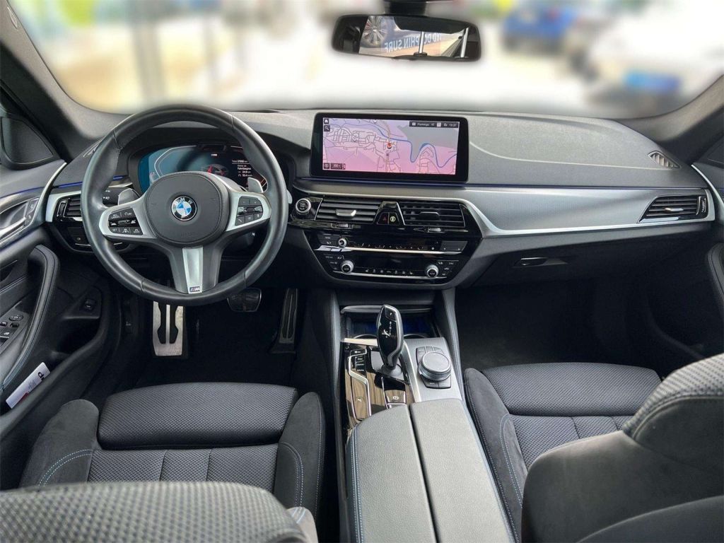 BMW 520