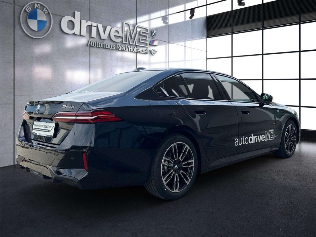 BMW 520