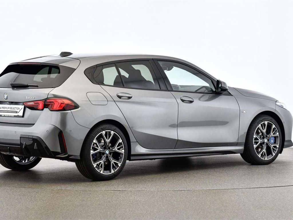 BMW 120