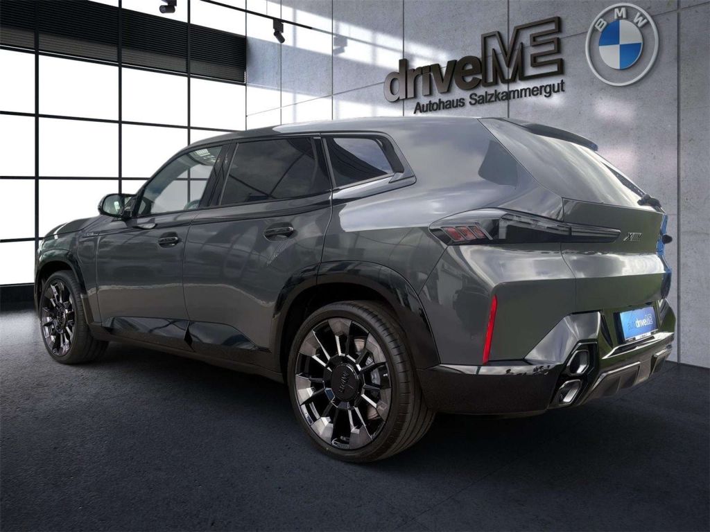 BMW XM