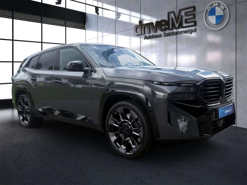 BMW XM