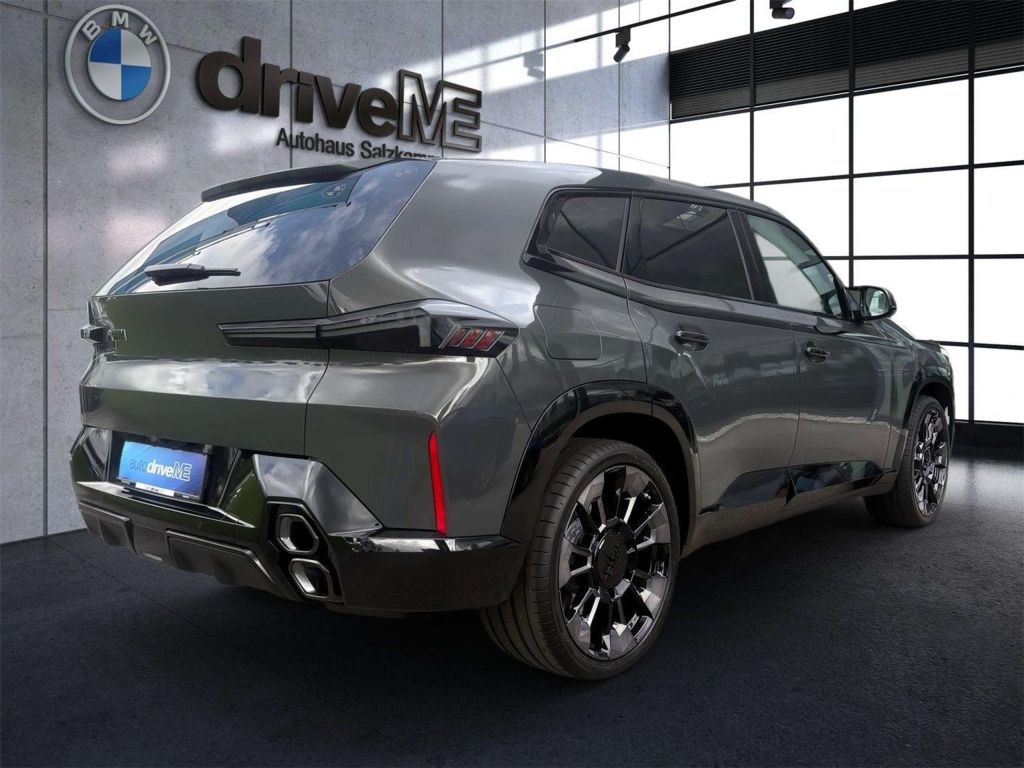 BMW XM