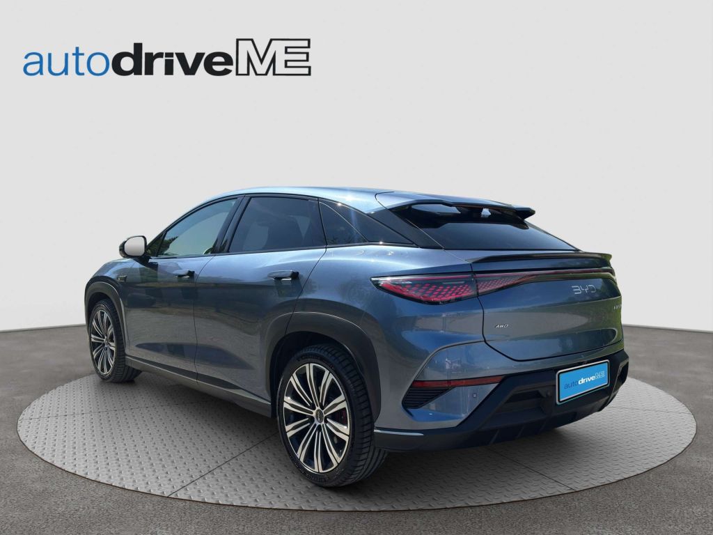 BYD Sealion 7