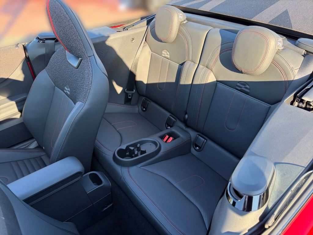 MINI John Cooper Works Cabrio