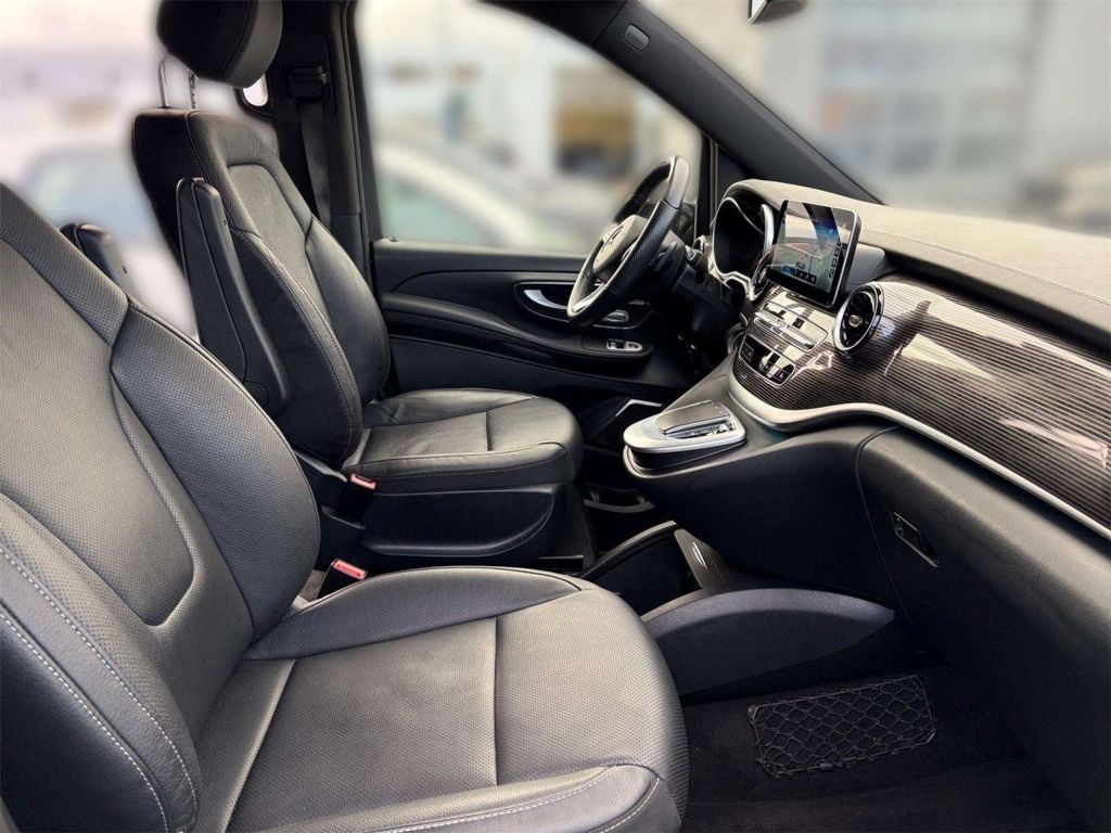 Mercedes-Benz EQV 300