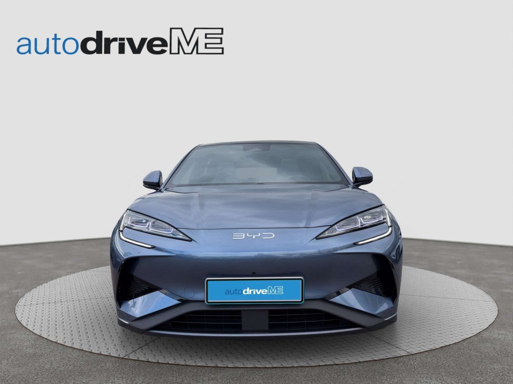 BYD Sealion 7