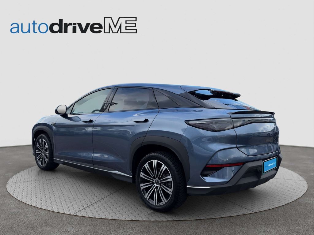 BYD Sealion 7