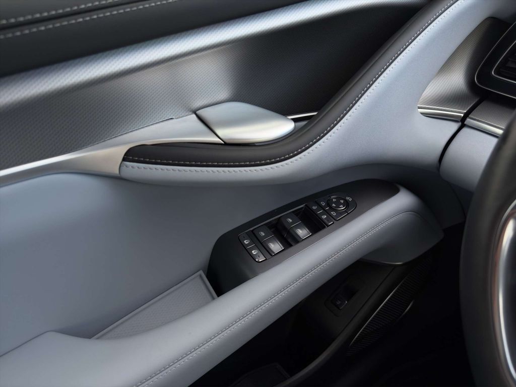 BYD Sealion 7