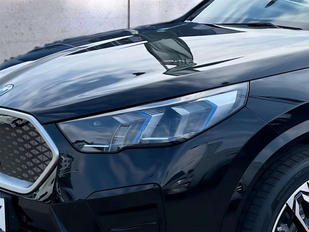 BMW iX2