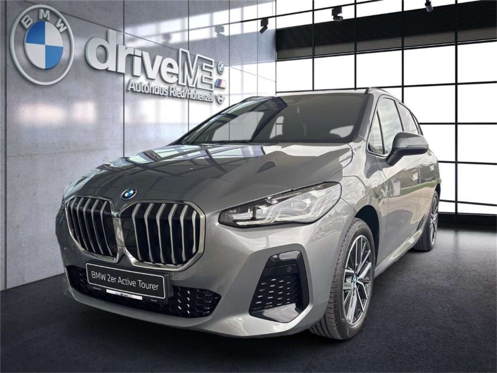 BMW 225