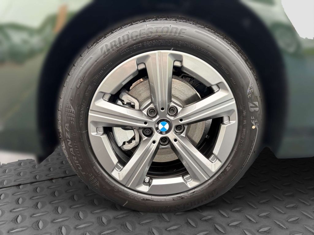 BMW 216