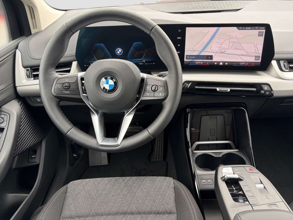 BMW 216