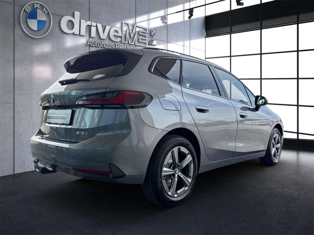 BMW 218