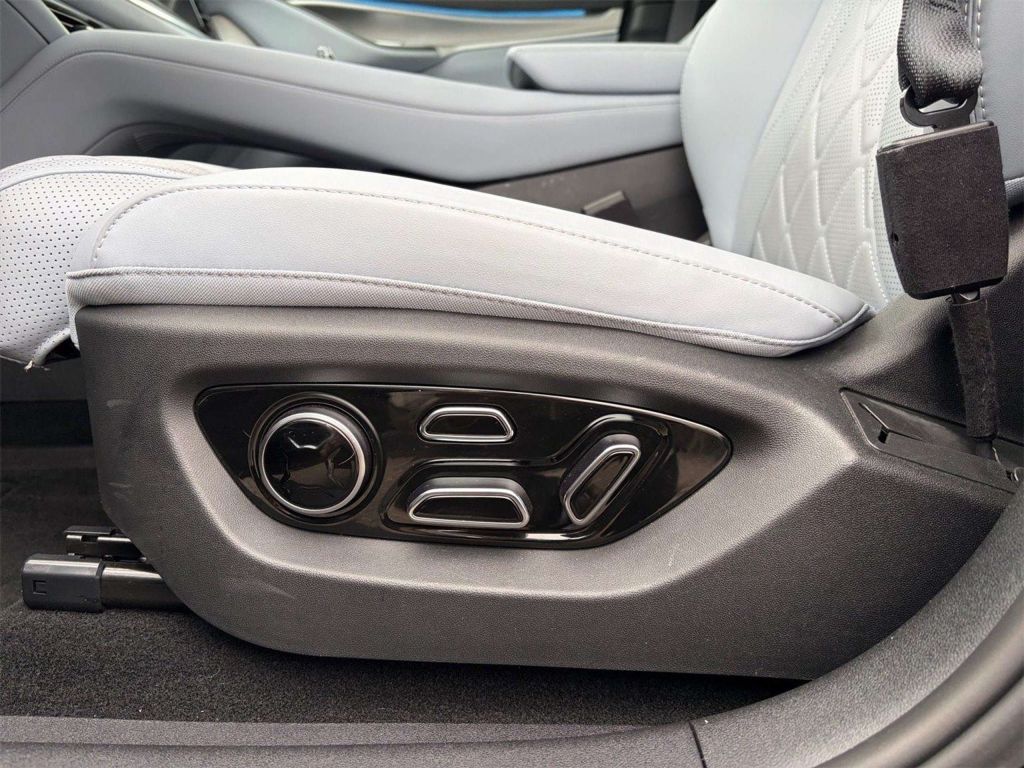 BYD Sealion 7