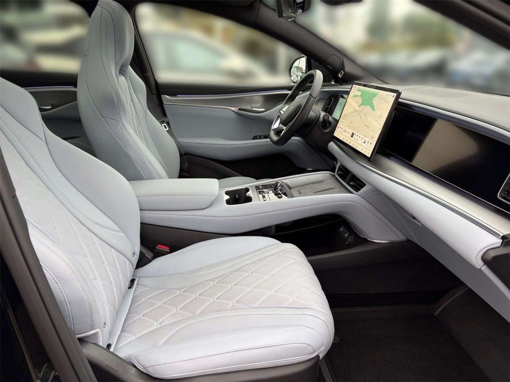BYD Sealion 7