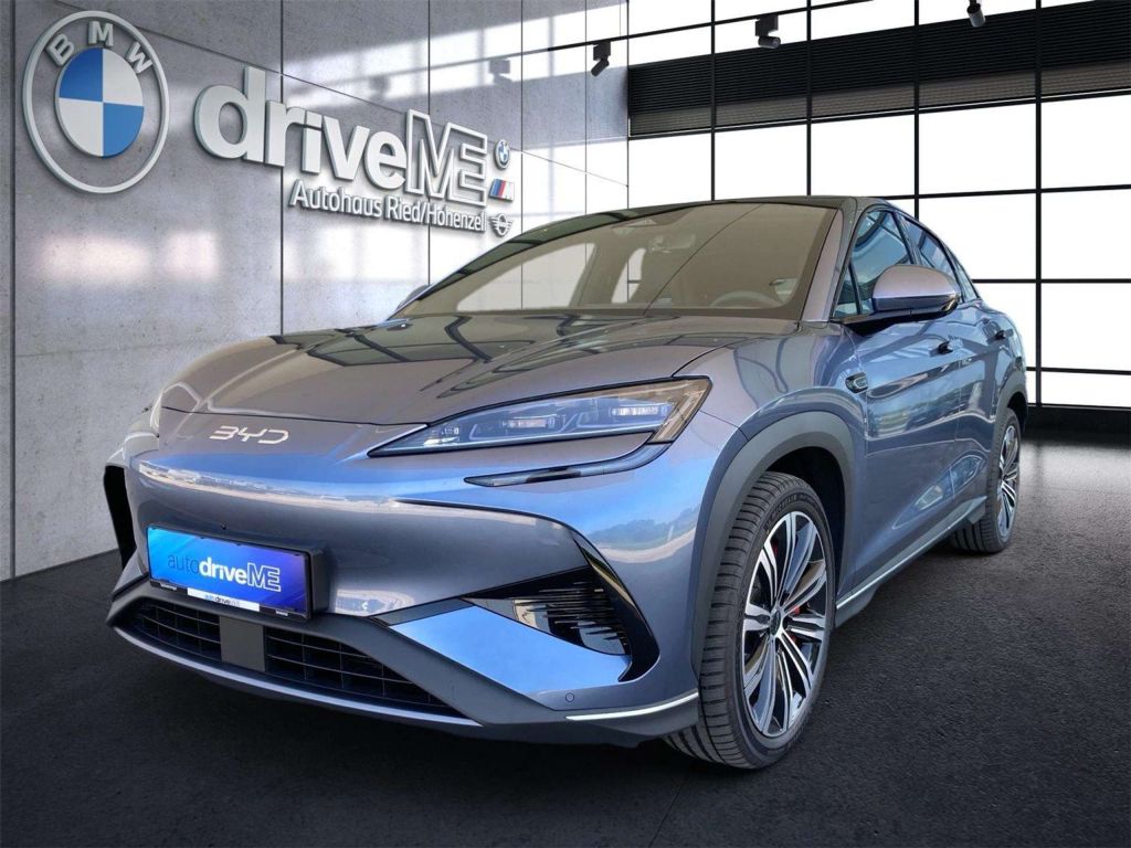 BYD Sealion 7