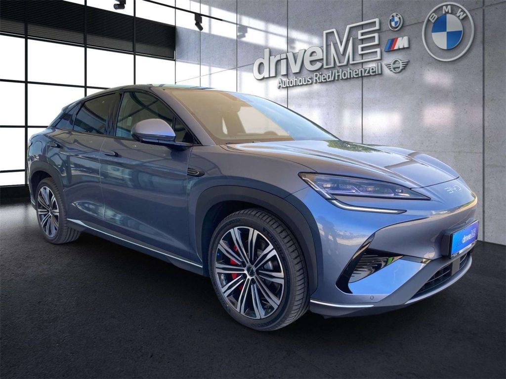 BYD Sealion 7