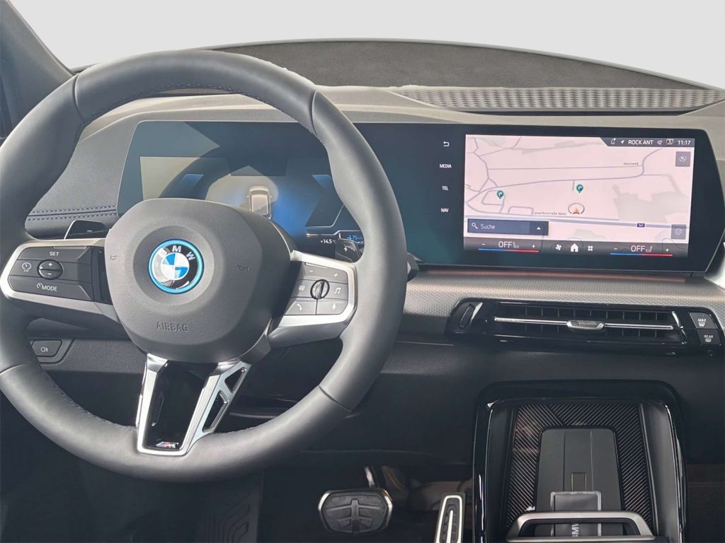 BMW 225