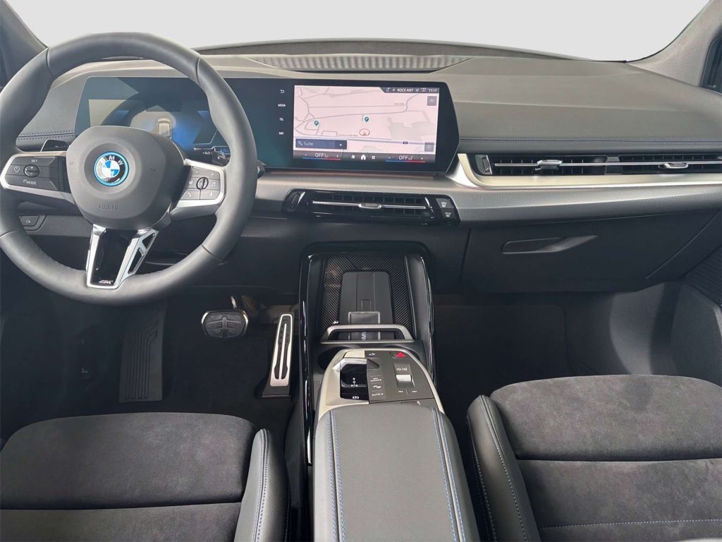 BMW 225