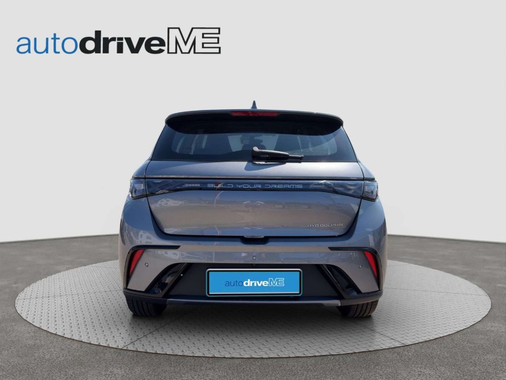 BYD Dolphin