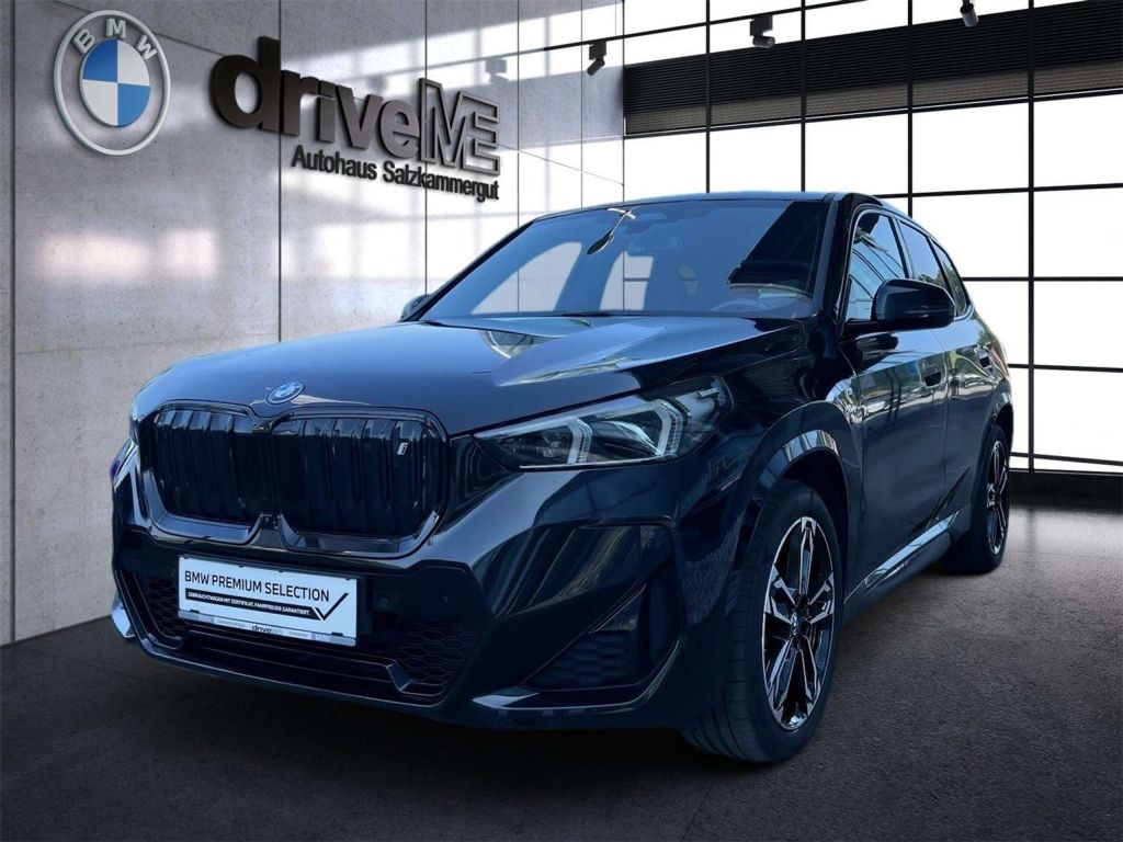 BMW iX1