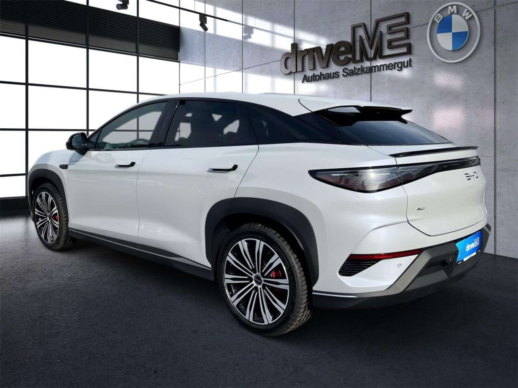BYD Sealion 7