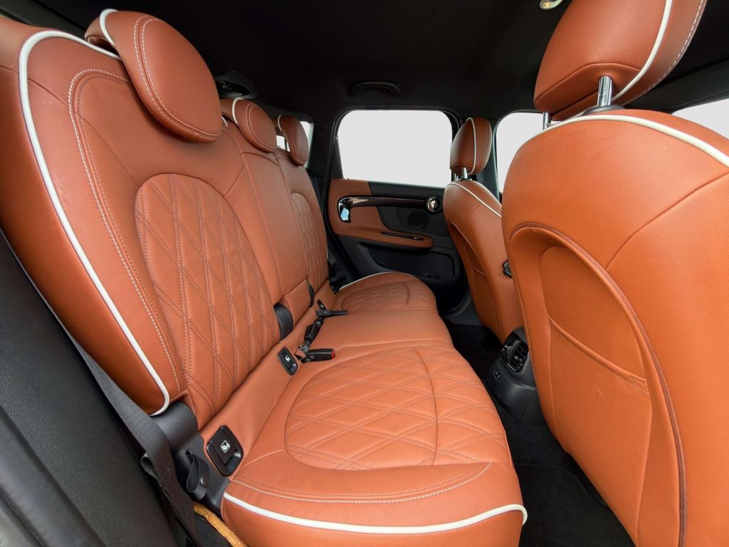 MINI Countryman C