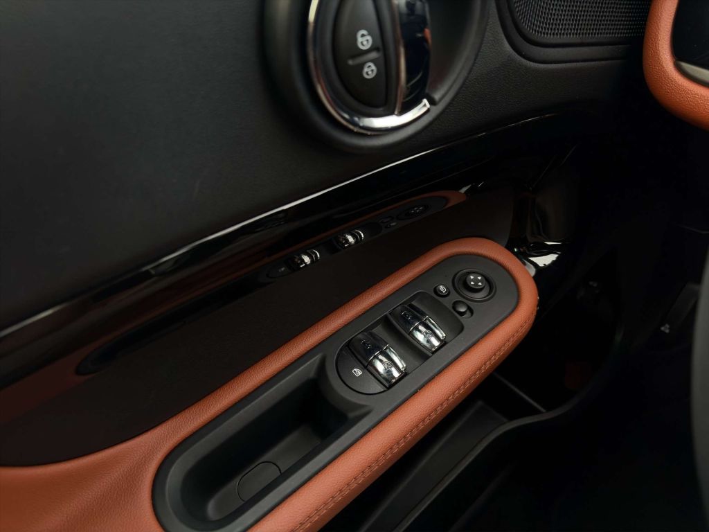 MINI Countryman C