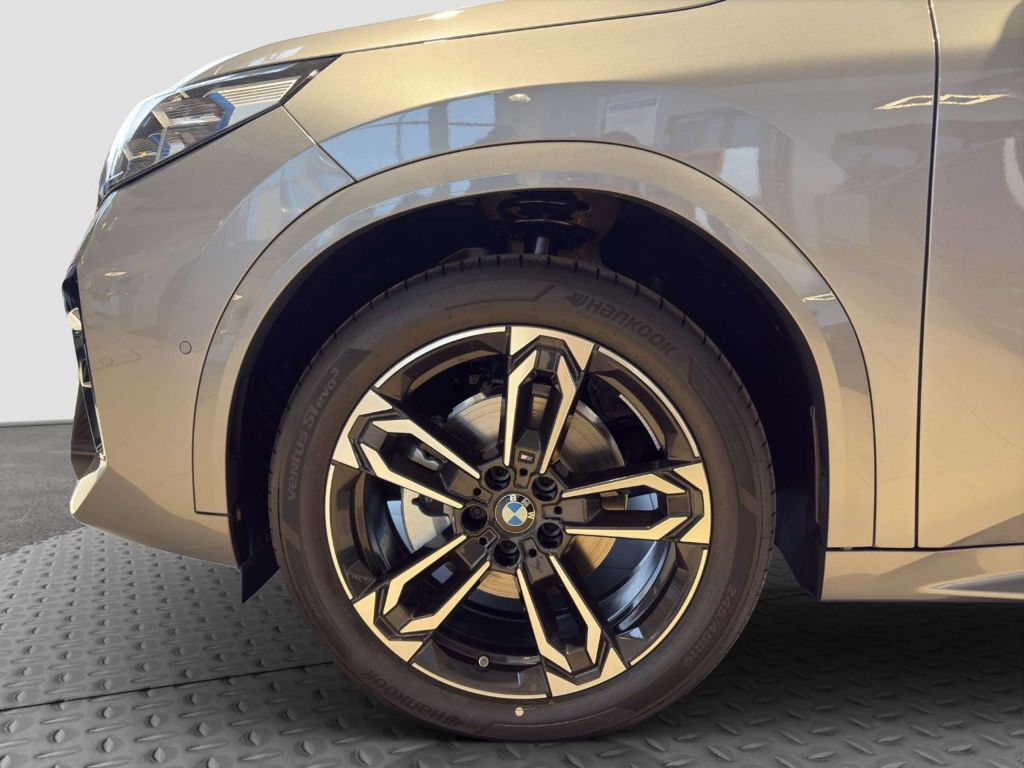 BMW iX2