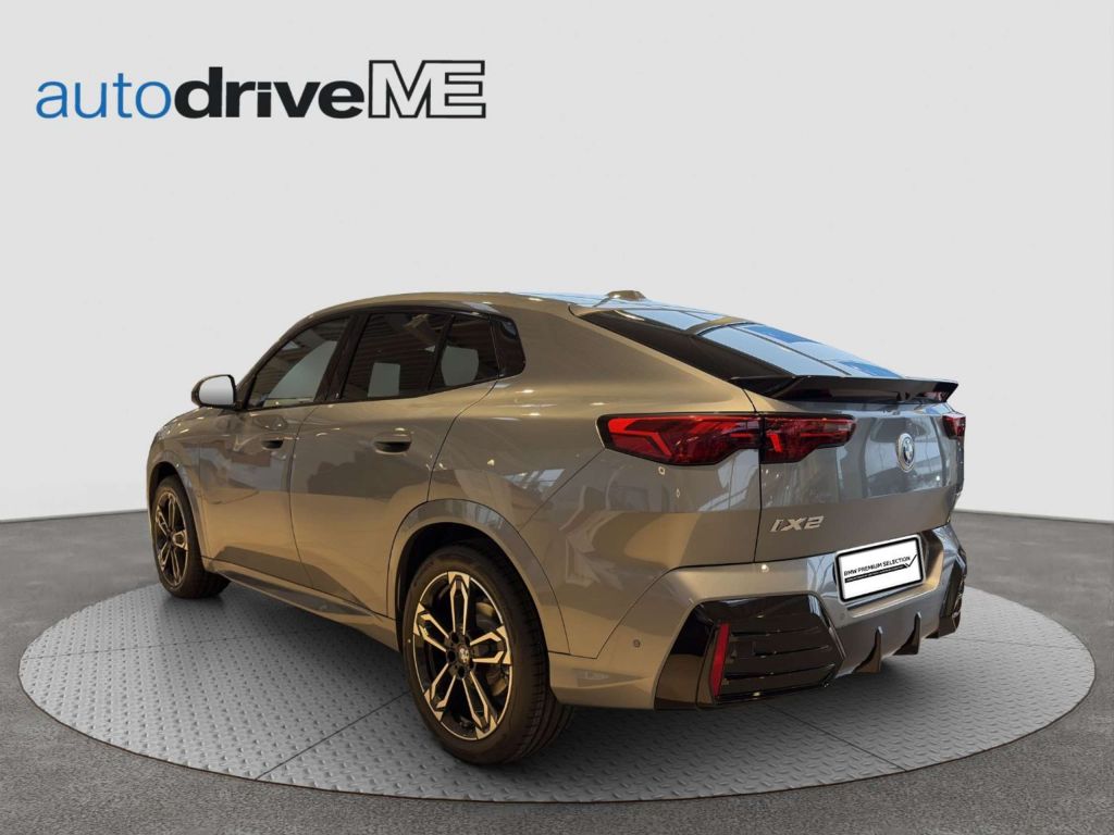 BMW iX2