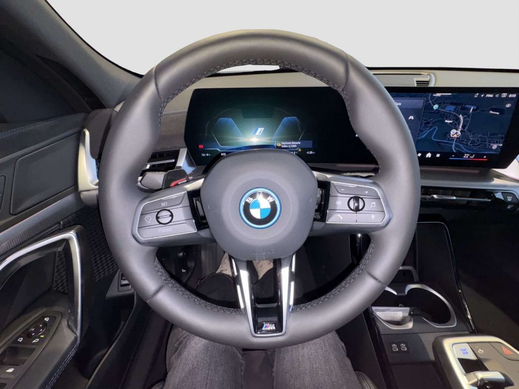 BMW iX2