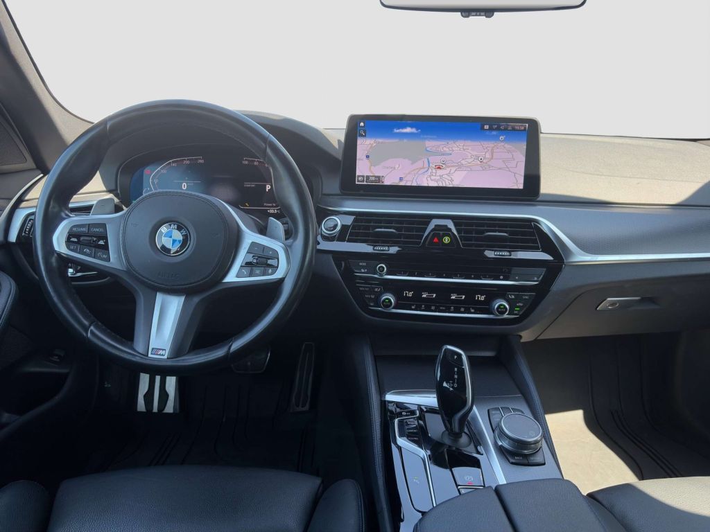 BMW 530