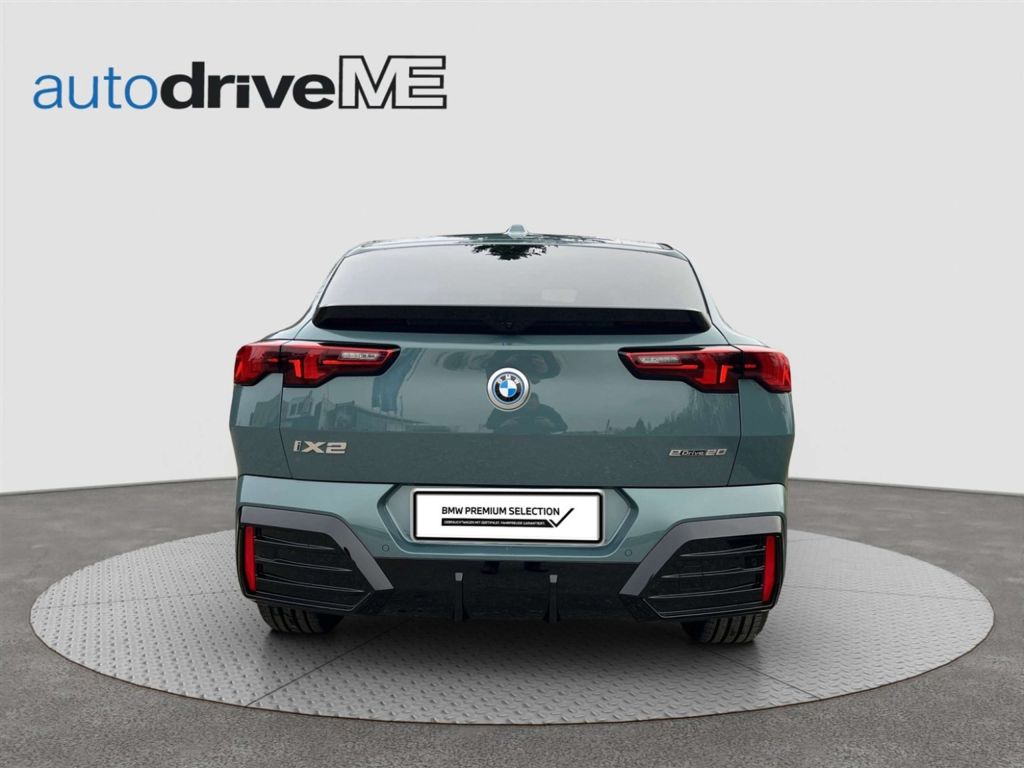 BMW iX2