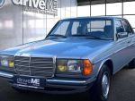 Mercedes-Benz 230