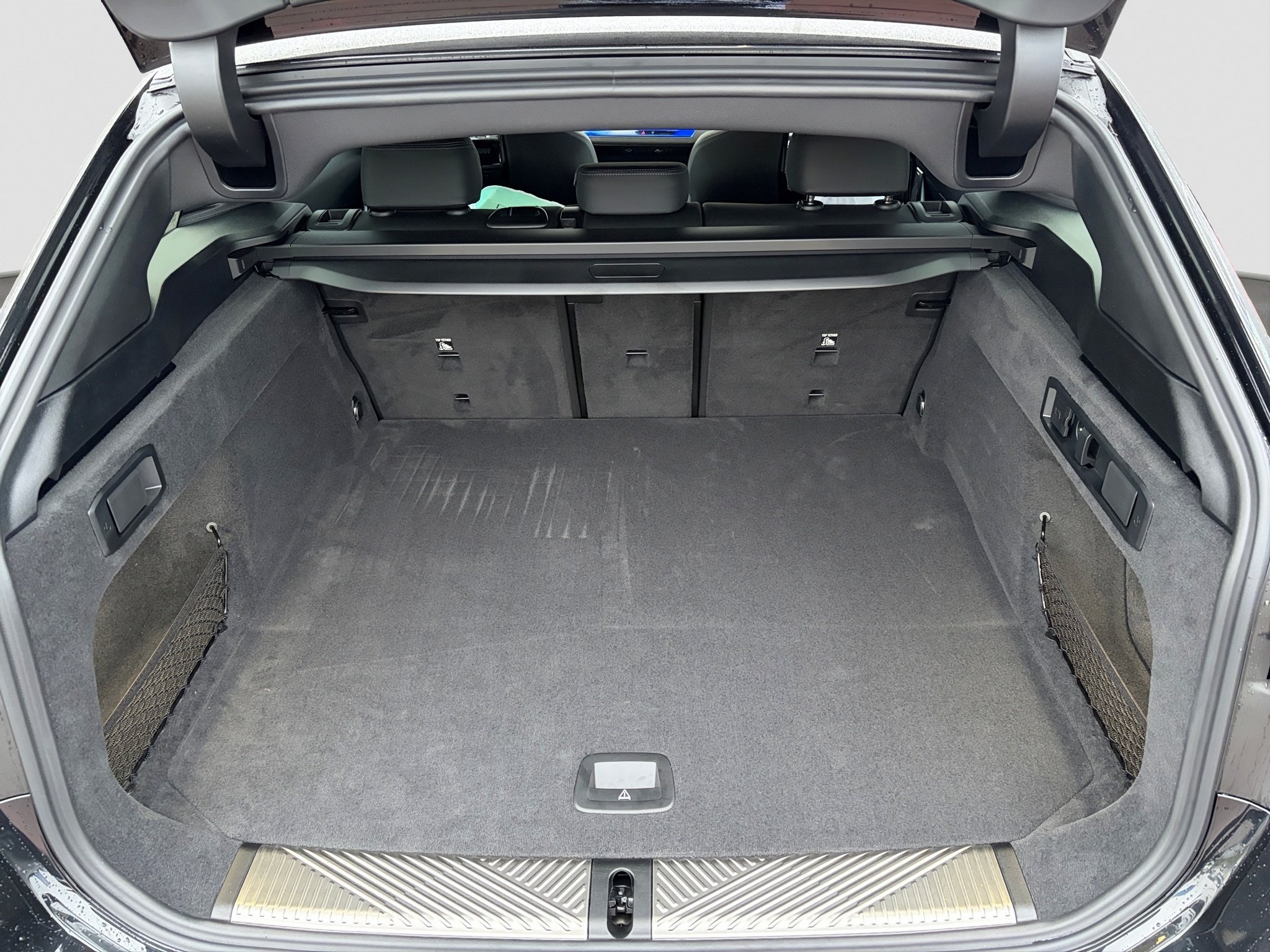 WBA21GW090CV43610_11