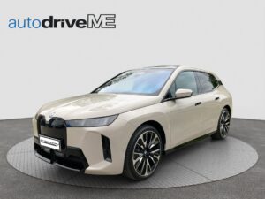 BMW iX xDrive 45 M-Sport M Sportpaket Pro, Innovationspaket, AHK, 1.99%