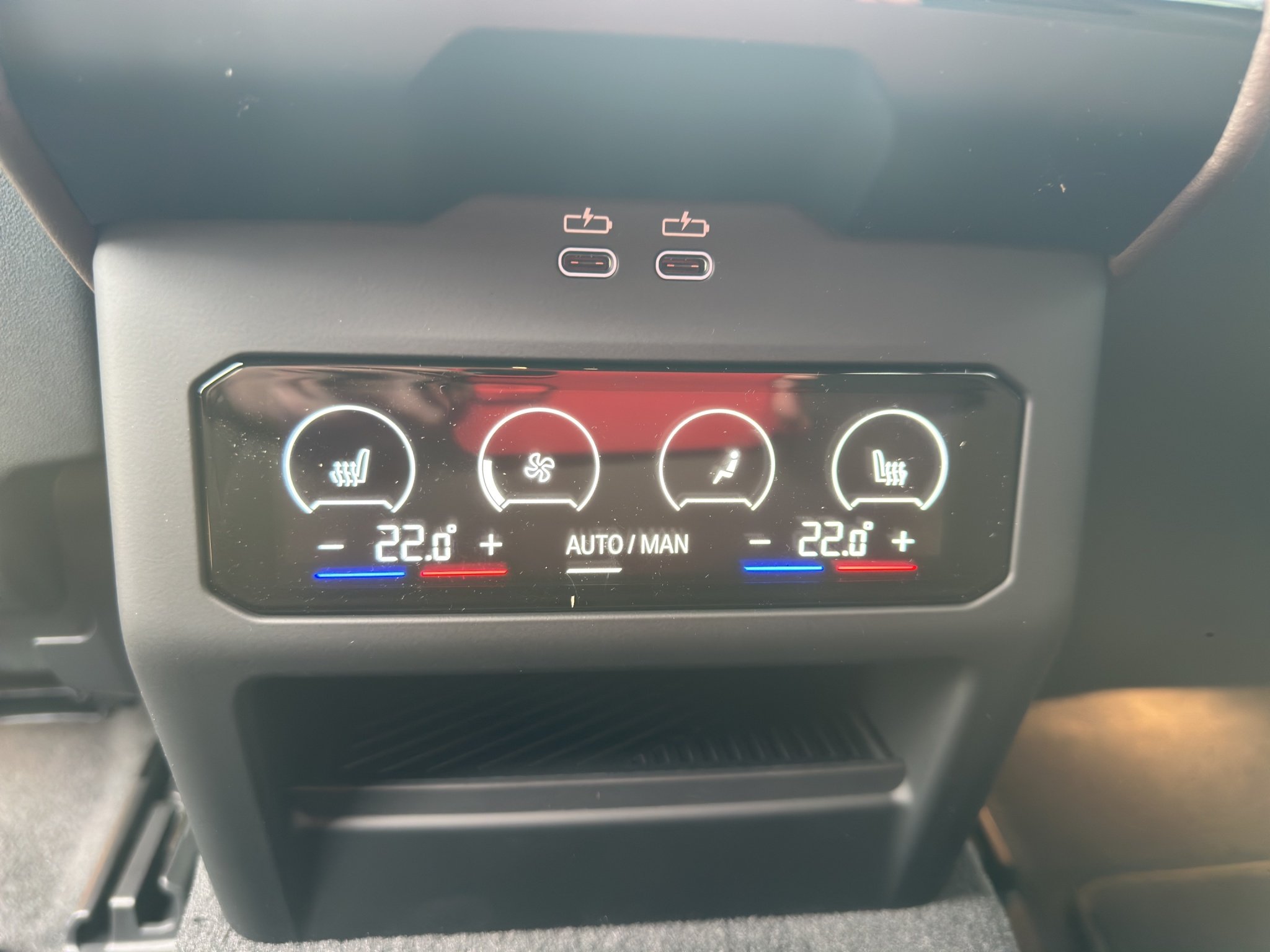 WBY71HH050CX56046_17-1